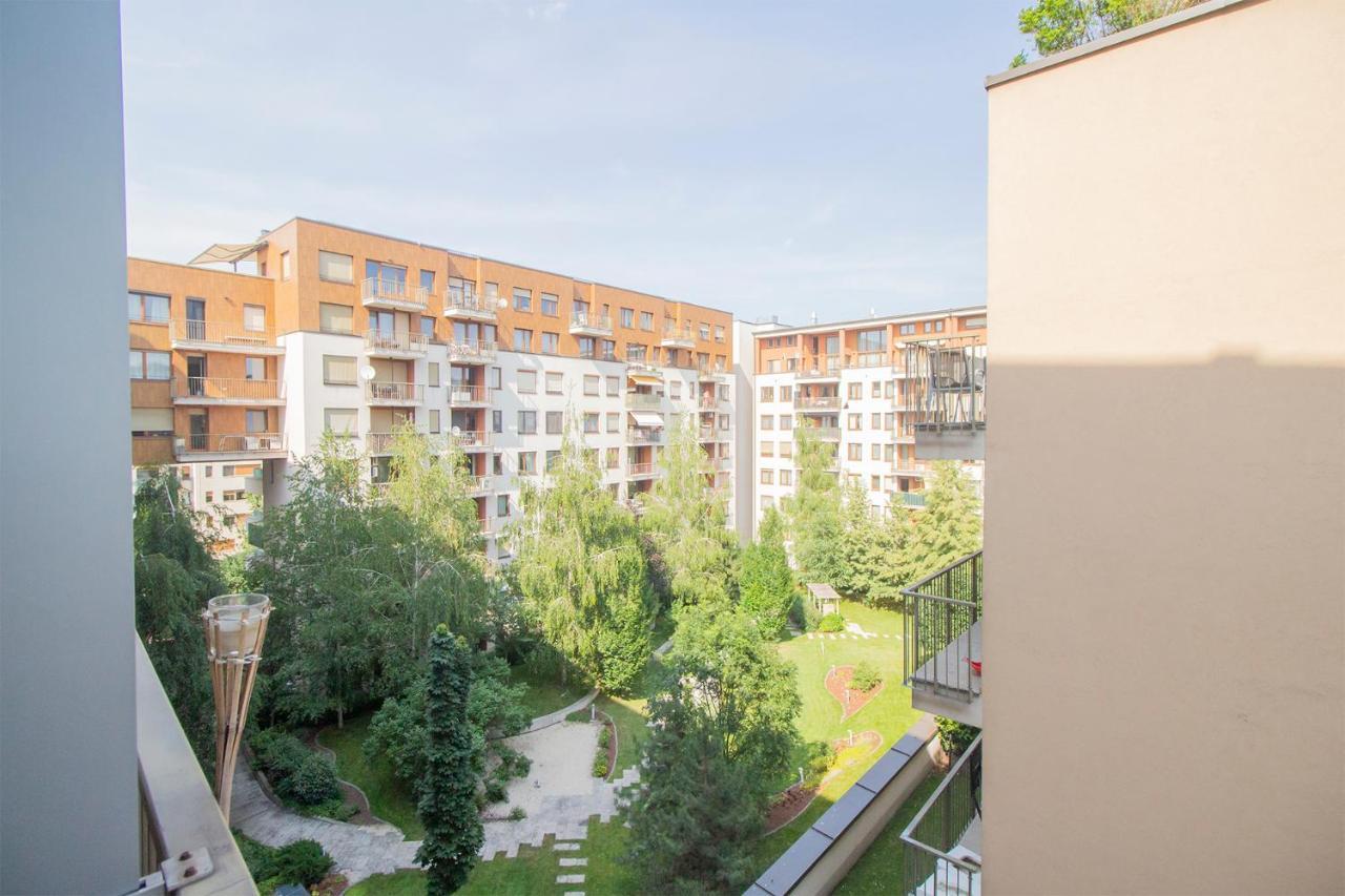 Corvin Modern Studio With Ac, Parking Apartman Budapest